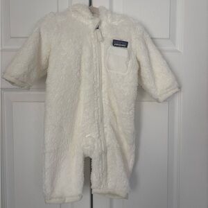 Patagonia Baby Furry Friends Bunting- Birch White 0-3m NWT